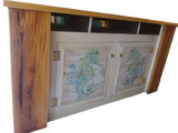 Seahorse Entertainment Console