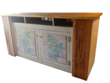 Seahorse Entertainment Console